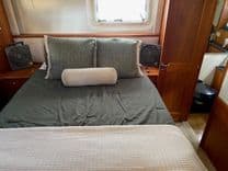 Продажа яхты Toes in the Sand - Silverton