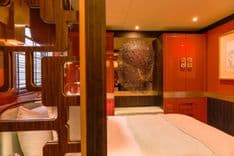 the best price on GOLDFINGER 58 2019