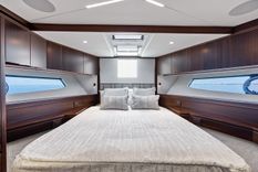 OUR TRADE Manhattan 55