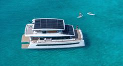 Buy a yacht Silent 62 62 3-Deck