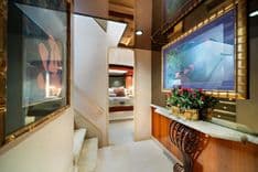 Think B.I.G 106 Raised Pilothouse