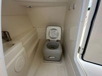 Buy a Boston Whaler 230 Vantage 23 at Shestakov Yacht Sales