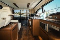 Купить Sea Ray 400 Sundancer 2016