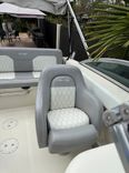 the best price on Sea Ray 220 Sundeck