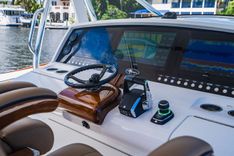 Купить яхту OCTOBER SKY 46 в Shestakov Yacht Sales