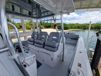 Buy a yacht No Name - Contender Boats