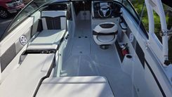 Купить яхту 2023 Monterey M225 22 в Shestakov Yacht Sales
