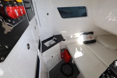 Buy a yacht - - FOUNTAIN