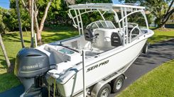 Sea Pro 240 Dual Console 240 Dual Console yacht sale