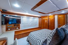 Buy a La Bella Vita 830 at Shestakov Yacht Sales