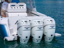 Стоимость яхты Intrepid 407 Cuddy - Intrepid