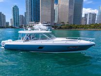 Intrepid 407 Cuddy 40