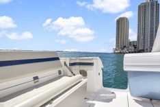 Продажа яхты Intrepid 407 Cuddy