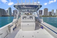 Купить яхту Intrepid 407 Cuddy 2019 в Shestakov Yacht Sales