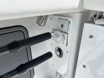 Buy a yacht 2025 Everglades 315CC 315 Center Console