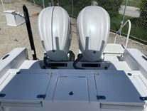 Buy a 2023 Everglades 273CC - Everglades at Shestakov Yacht Sales