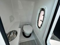 Продажа яхты 2024 Blackfin 302 DC 32