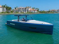 Buy a HINJUICE 44 at Shestakov Yacht Sales
