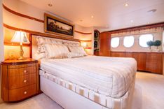 Outrageous - Hatteras