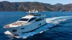 the best price on GRACE 2009