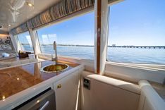 the best price on Octopi 1997