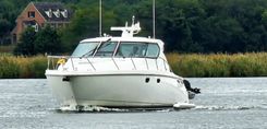 2009 Tiara Yachts Sovran 4300 - Tiara