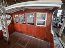 Boreas Sedan with Flybridge