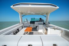 Buy a yacht L5 - AVIARA