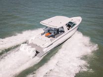 Buy a L5 - AVIARA at Shestakov Yacht Sales