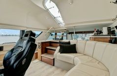 the best price on No Surrender 530 Voyager Pilothouse