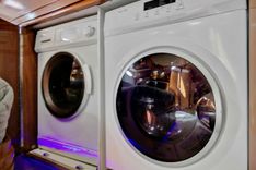 No Surrender - Carver Yachts yacht sale