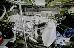 best yacht sales deals No Surrender - Carver Yachts