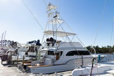 best yacht sales deals Lb Cake 61 Convertible