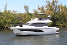 best yacht sales deals Prestige 420 Fly - PRESTIGE