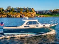 Лучшая цена на Introducing the Duchy 27 - COCKWELLS