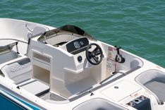 best yacht sales deals Bayliner M17