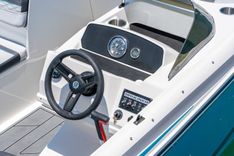 Bayliner M17 - BAYLINER