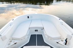 best yacht sales deals Bayliner Trophy 22CC
