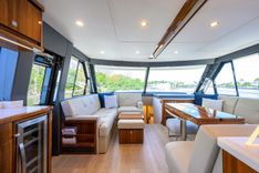 58 SMY 58 Sports Motor Yacht