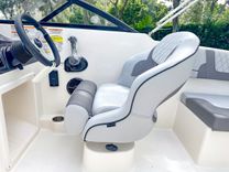 Bayliner VR4 18 yacht sale