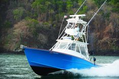 36 Maverick Walkaround - MAVERICK YACHTS OF COSTA RICA