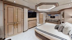 Стоимость яхты ENTOURAGE Flybridge Fast