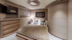 Купить яхту ENTOURAGE Flybridge Fast в Shestakov Yacht Sales