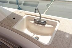 Buy a yacht AT'S AHMIBOTE V - SEA RAY