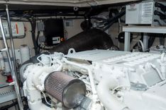 best yacht sales deals AT'S AHMIBOTE V - SEA RAY