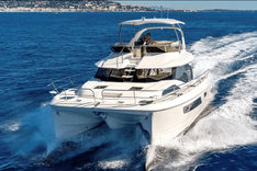 No Tan Lines - Aquila Power Catamarans