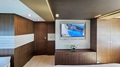 the best price on Custom Line 100 100