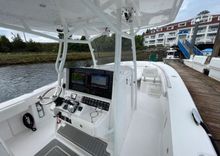 best yacht sales deals 2018 Southport 33 FE 2018