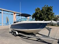 2014 Robalo R227 Dual Console - ROBALO