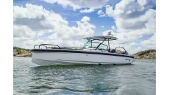 2024 Axopar 28 T-Top - Axopar